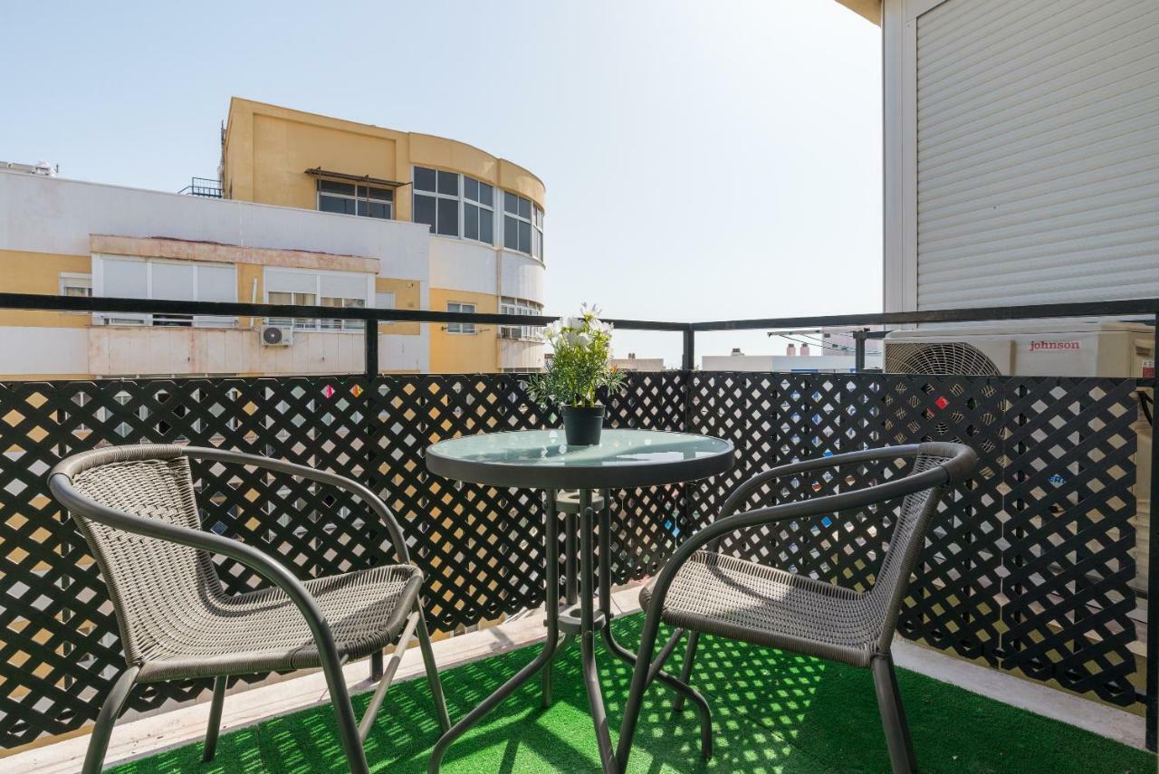 Confortable Estudio Con Terraza, Vistas A La Montana, Mar Y Mas Lejlighed Torremolinos Eksteriør billede