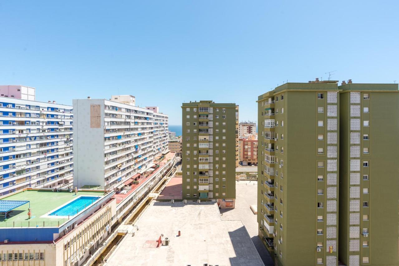Confortable Estudio Con Terraza, Vistas A La Montana, Mar Y Mas Lejlighed Torremolinos Eksteriør billede